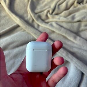 AirPods case generation 2